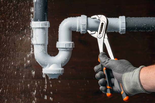 Professional Emergency Plumber technician working in Humboldt, IL